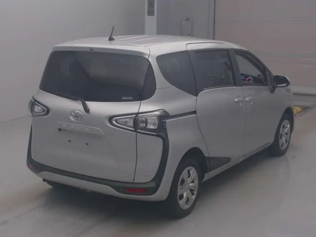TOYOTA SIENTA 2022