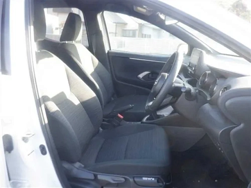 TOYOTA YARIS 2023